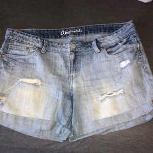 Aeropostale Jean shorts/ barely worn/ comfy!